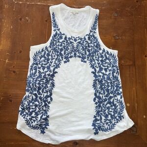 Maxx Studio White Embroidered Blue Floral Tank Top Size medium